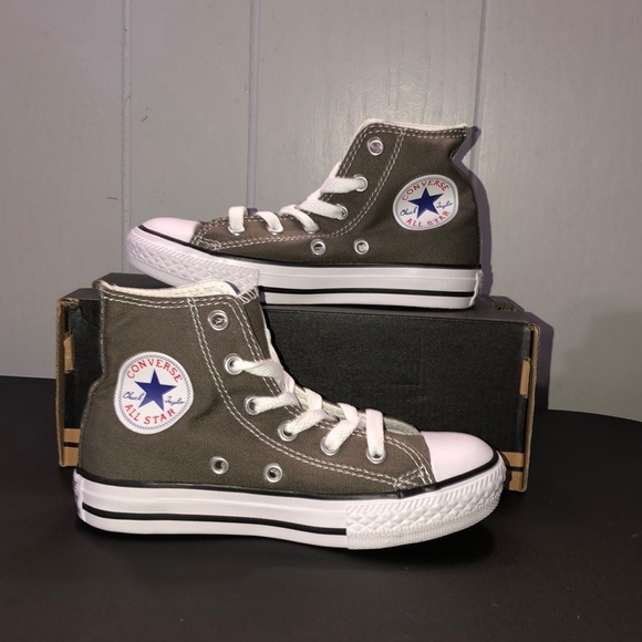 Converse - Picture 2 of 4